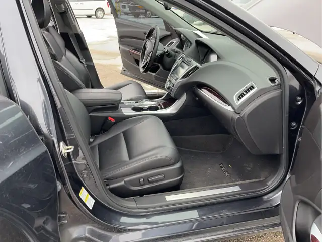 2015 Acura TLX - Photo 21