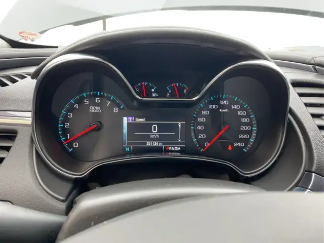 2016 Chevrolet Impala - Photo 11