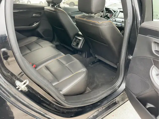 2016 Chevrolet Impala - Photo 18