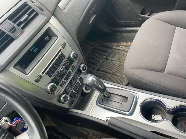 2012 Ford Fusion Hybrid - Photo 12