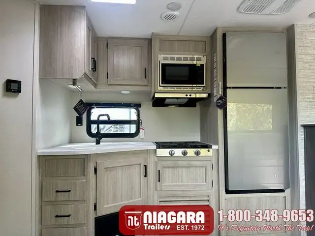 2026 COACHMEN CATALINA SUMMIT SERIES 8 281QBUNK Travel Trailer - Photo 12