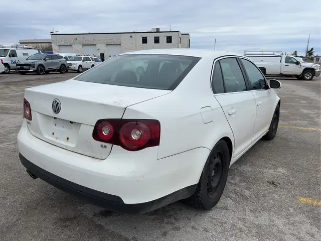 2009 Volkswagen Jetta - Photo 5