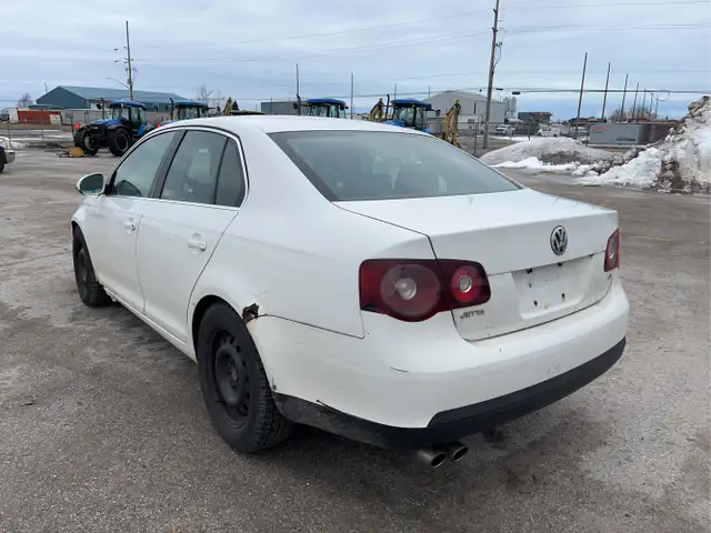 2009 Volkswagen Jetta - Photo 7