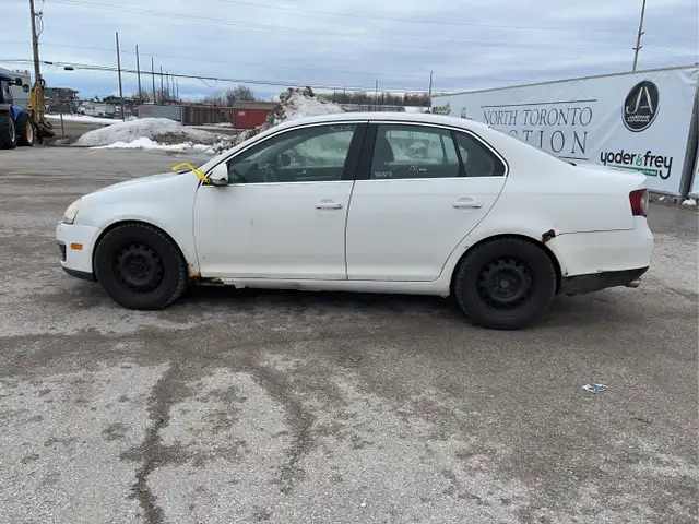 2009 Volkswagen Jetta - Photo 8