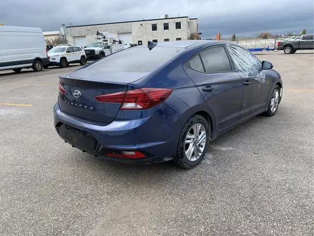 2019 Hyundai ELANTRA - Photo 5