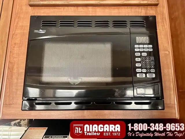 2011 JAYCO EAGLE SUPER LITE 305RLS Fifth Wheel - Photo 15