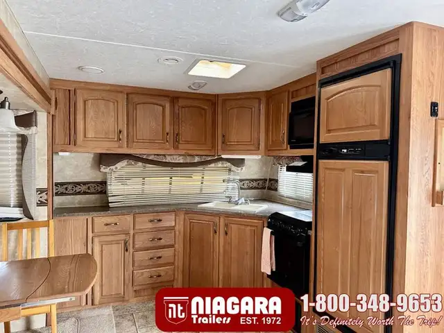 2010 JAYCO EAGLE 322FKS Travel Trailer - Photo 10