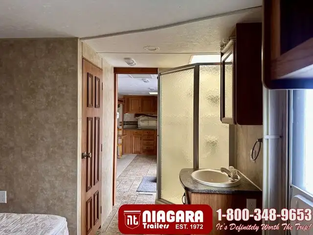 2010 JAYCO EAGLE 322FKS Travel Trailer - Photo 21