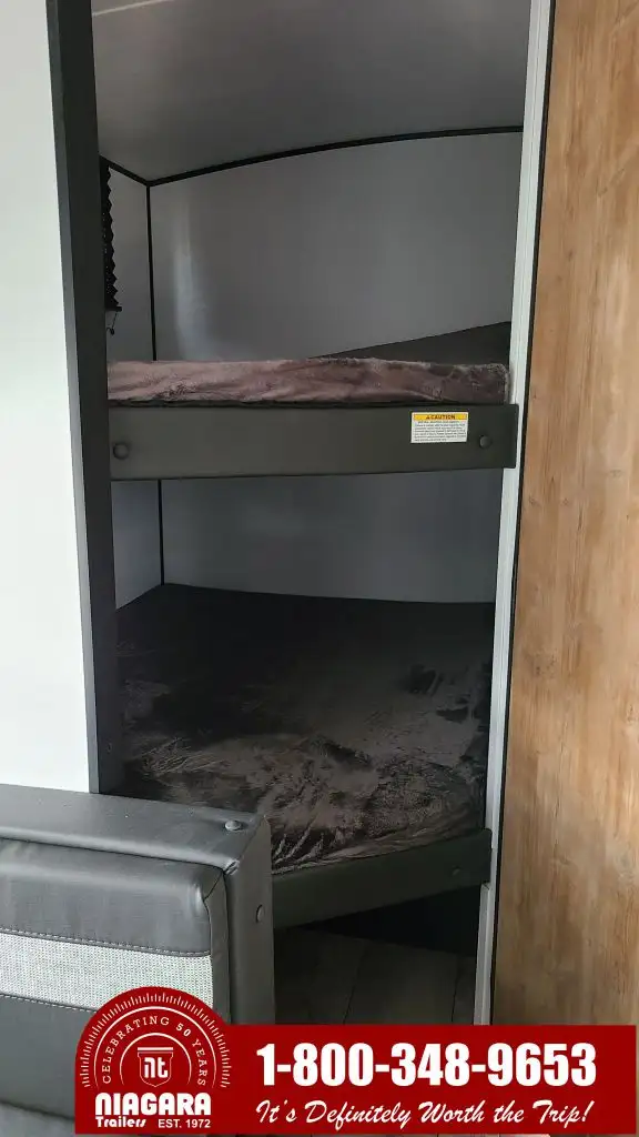 2022 KEYSTONE SPRINGDALE 260BH Travel Trailer - Photo 10