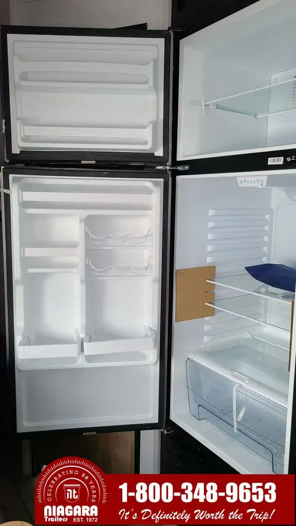 2022 KEYSTONE SPRINGDALE 260BH Travel Trailer - Photo 20