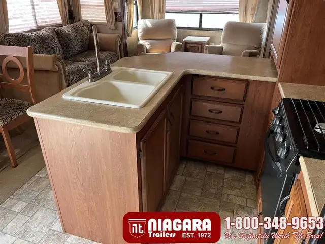 2011 K-Z INC. DURANGO 2500 325RL Fifth Wheel - Photo 8