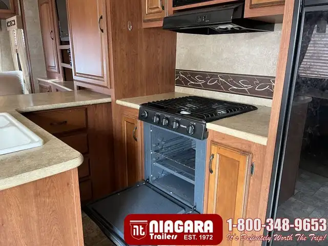 2011 K-Z INC. DURANGO 2500 325RL Fifth Wheel - Photo 12