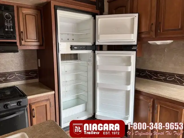 2011 K-Z INC. DURANGO 2500 325RL Fifth Wheel - Photo 14