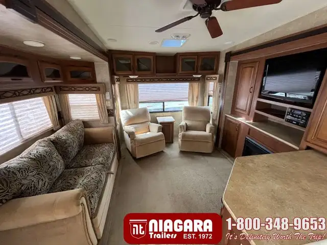 2011 K-Z INC. DURANGO 2500 325RL Fifth Wheel - Photo 17