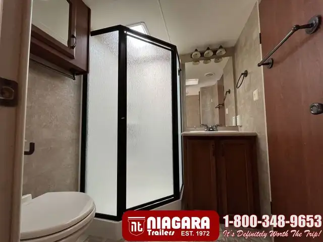 2011 K-Z INC. DURANGO 2500 325RL Fifth Wheel - Photo 26