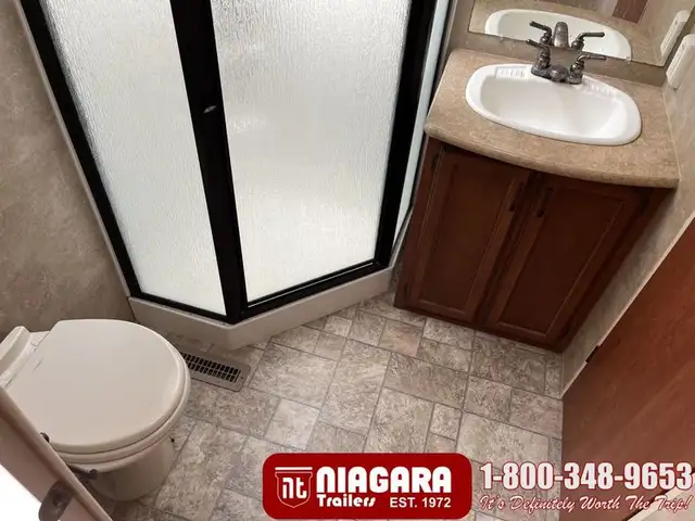 2011 K-Z INC. DURANGO 2500 325RL Fifth Wheel - Photo 28