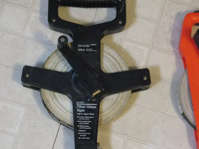 Four 100-ft Measuring Tapes - Photo 7