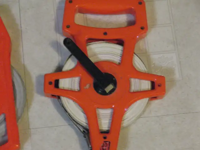 Four 100-ft Measuring Tapes - Photo 9