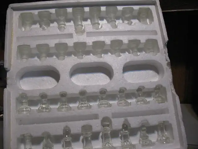 3 in 1 Glass Chess/Backgammon/and Checkers Game - Photo 5