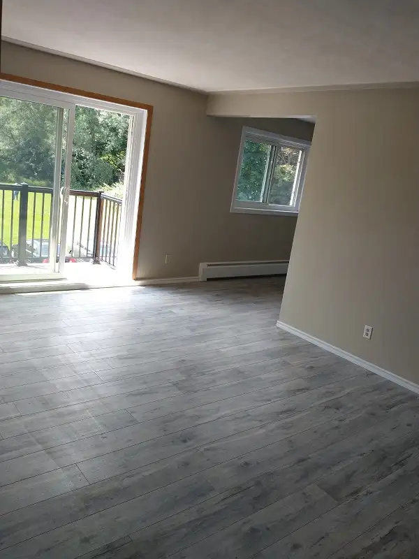 Large One Bedroom Apt near Rockway Golf Course – Newly Renovated - Photo 8