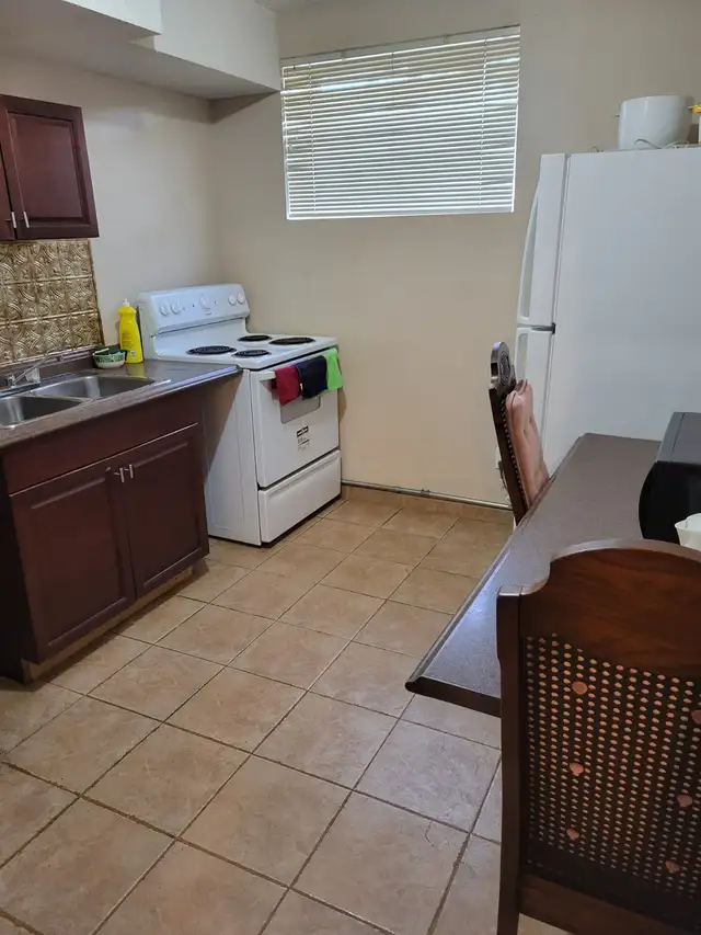 Room for Rent - Photo 4