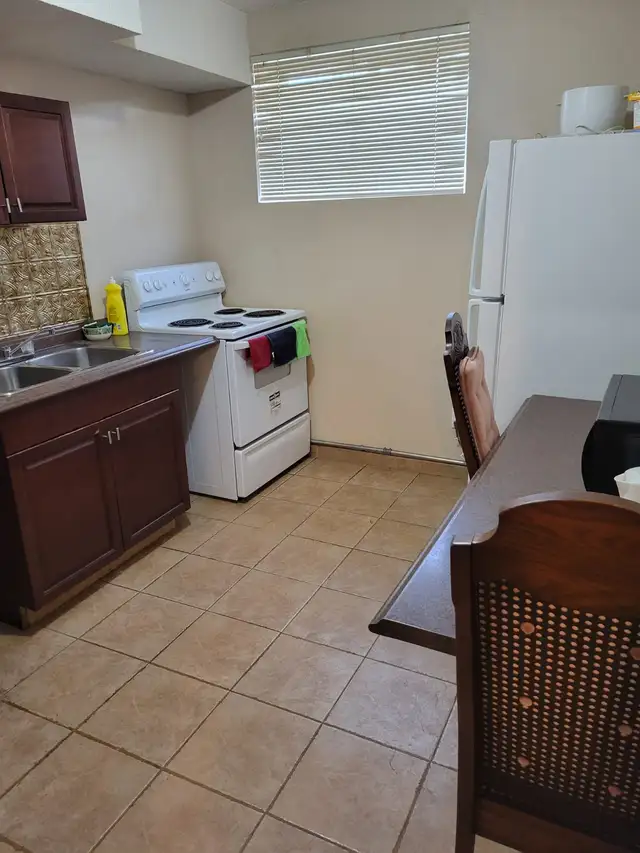 Room for Rent - Photo 5