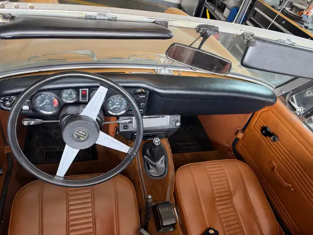 1977 MG midget - Photo 3