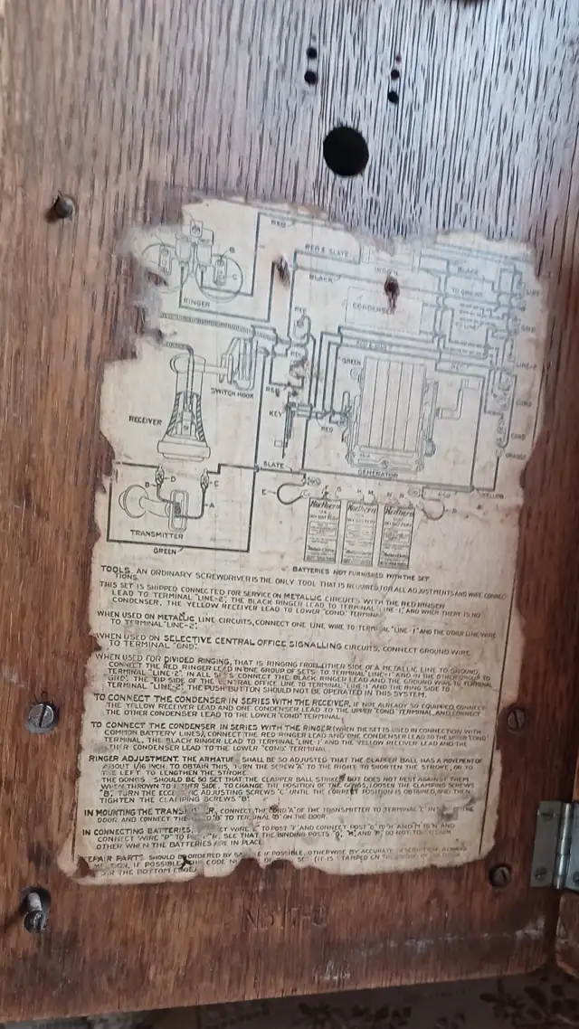 Antique Wall Phone - Photo 3