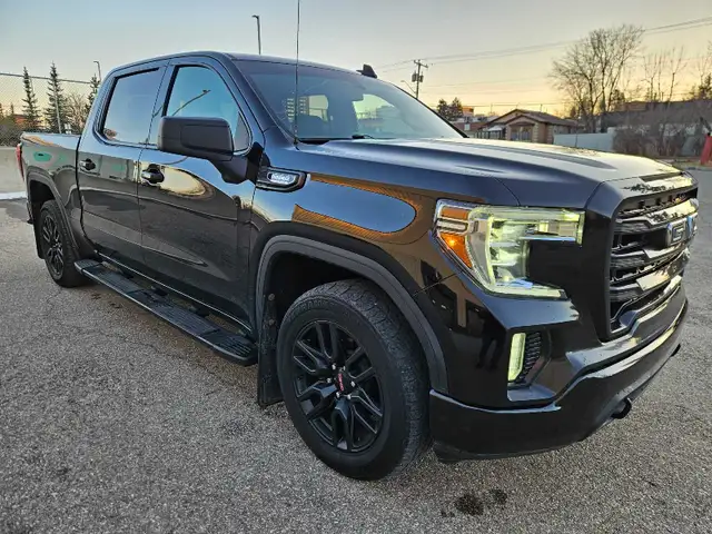 2021 GMC Sierra 1500 Elevation 3.0L Duramax Diesel 5.8ft box 4x4 - Photo 2