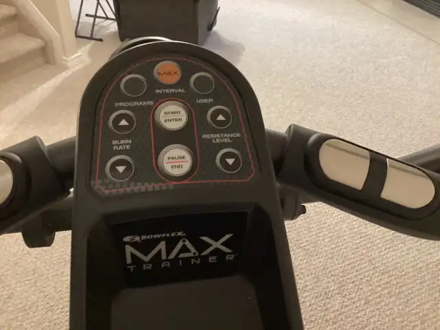 BOWFLEX ELIPTICAL TRAINER FOR SALE - Photo 2