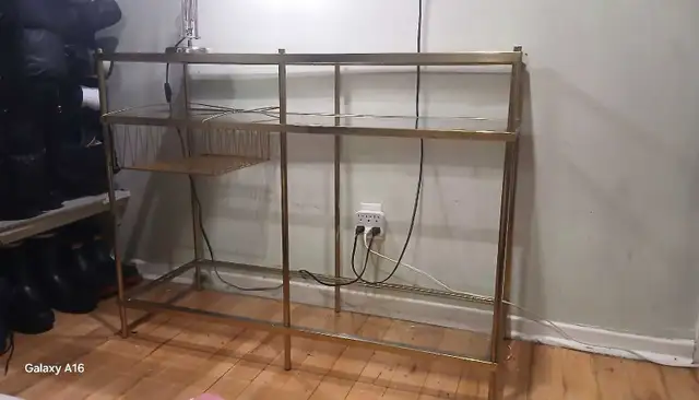 Solid Brass TV Console for Sale - Photo 2