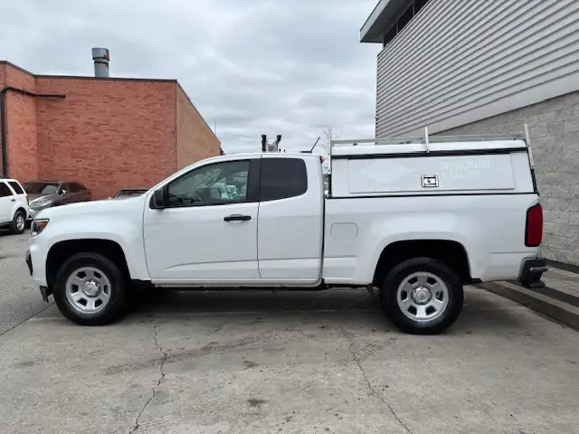 2021 Chevrolet Colorado 4 CYLINDER-1 OWNER-NO ACCIDENTS-CERTIFIE - Photo 2