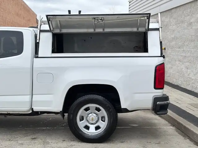 2021 Chevrolet Colorado 4 CYLINDER-1 OWNER-NO ACCIDENTS-CERTIFIE - Photo 3