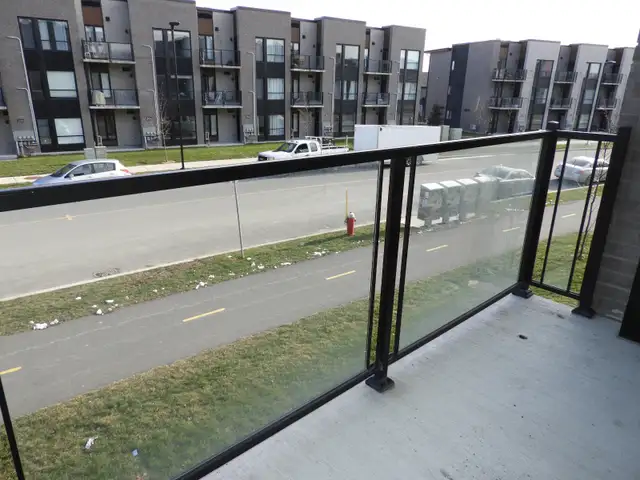 Soyez les chanceux! 4 1/2 à 5 mins d'Ottawa! WOW! - Photo 2