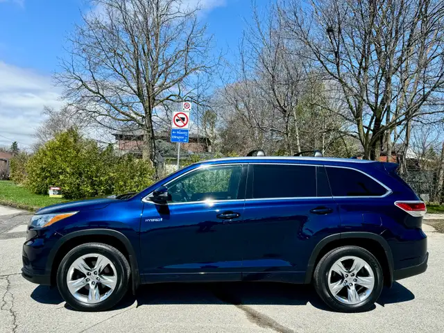 2015 Toyota Highlander Limited Hybrid Only 171,900 kms. LIKE NEW - Photo 2
