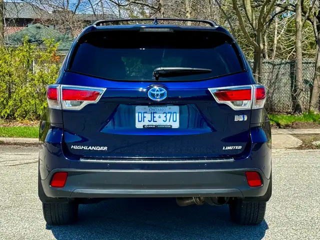 2015 Toyota Highlander Limited Hybrid Only 171,900 kms. LIKE NEW - Photo 3
