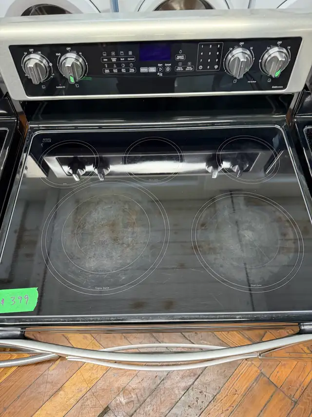 Whirlpool stainless steel glass top stove - Photo 2
