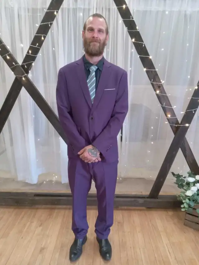 need a hand - Photo 2