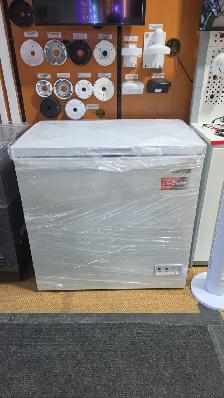 FRIGIDAIRE EFRF7009-WHITE CHEST FREEZER (CONVERTIBLE)