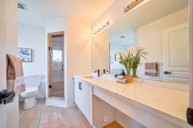 Detached House available for Lease - Photo 6