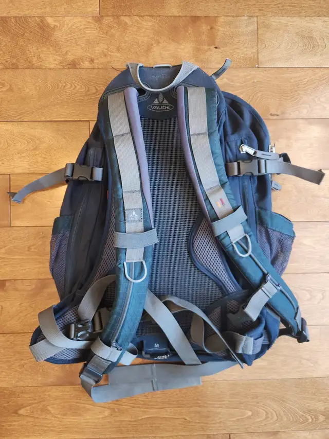 Vaude 28 Litre Backpack (24   4) - Photo 2
