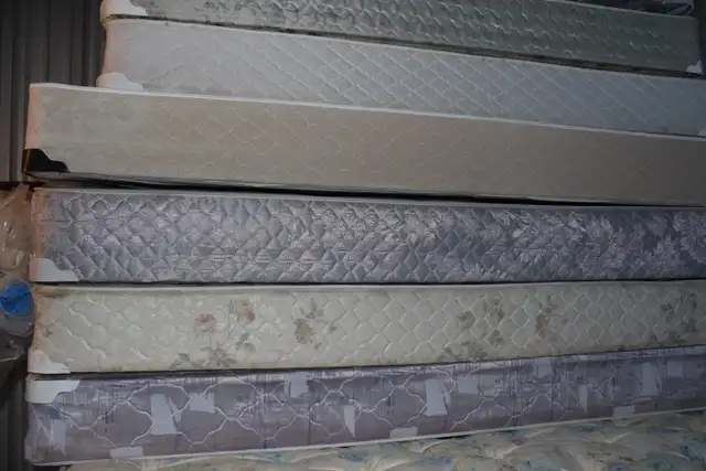 Box Springs   Metal Bed Frame for Sale