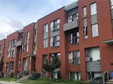 Renovated 5 1/2 NDG 1019 ft2 with indoor parking, avail Jul/Jun