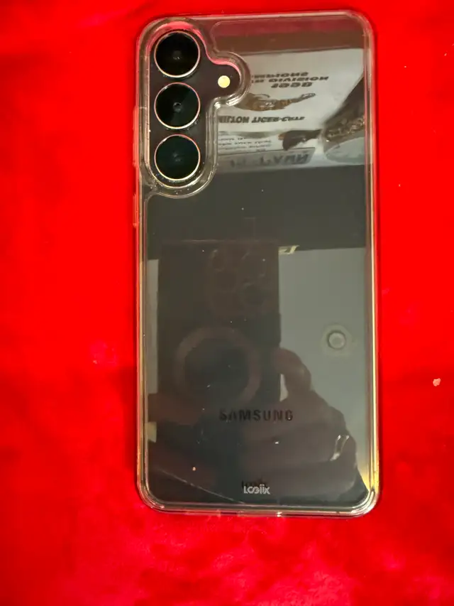 Samsung S25 FE Cell Phone~128 gigs - Photo 2