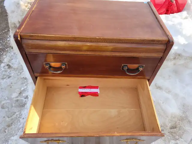 Antique Dresser - Photo 4