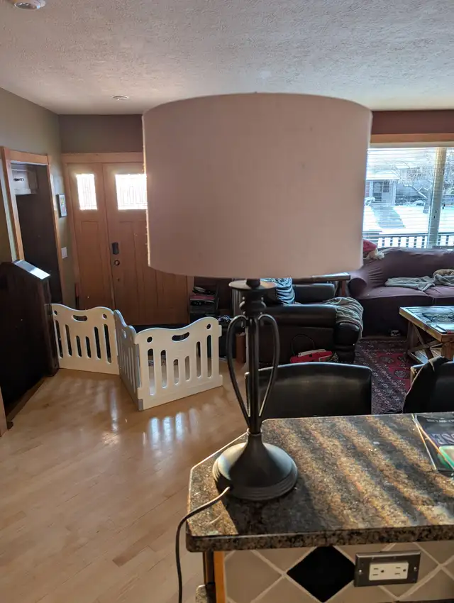 Very Elegant Show Home Solid Metal Table Lamp - Photo 2