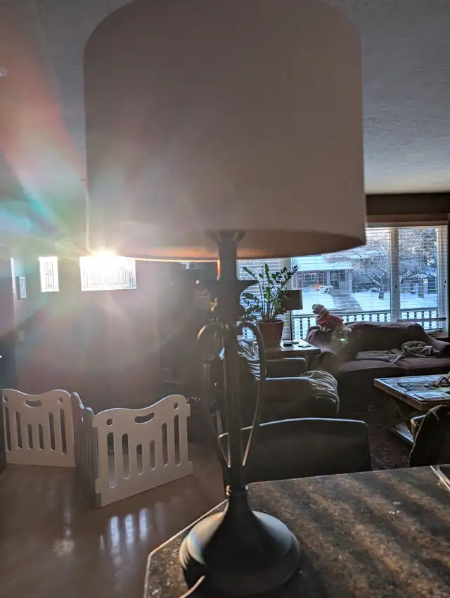 Very Elegant Show Home Solid Metal Table Lamp - Photo 3