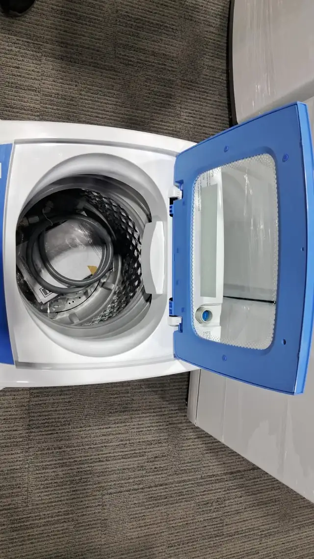 RCA 0.9 CU FT COMPACT PORTABLE WASHING MACHINE - Photo 3