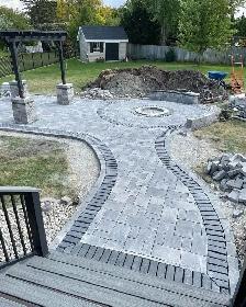interlock - Photo 4
