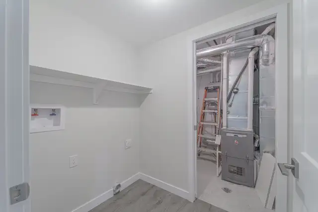 FOR RENT in WENDOVER - 2 BEDROOM - Photo 13